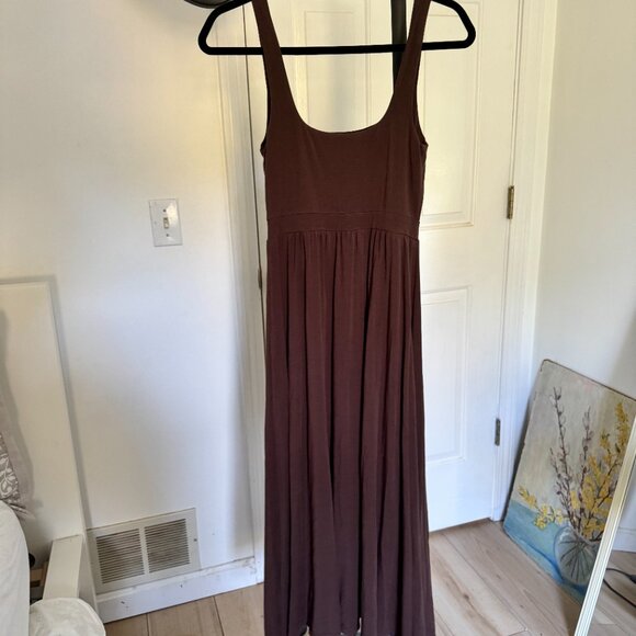 Aritzia Wilfred Market Midi Dress | Squareneck Midi Tank Dress in Brown - Picture 4 of 6